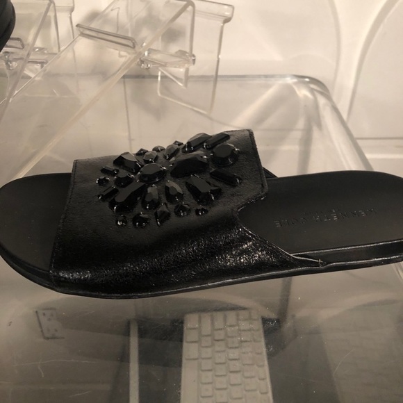 Kenneth Cole Sandals 012 - Picture 3 of 5